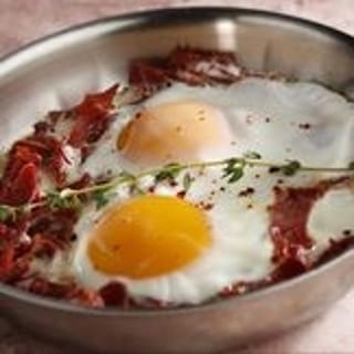Pastirmali Yumurta